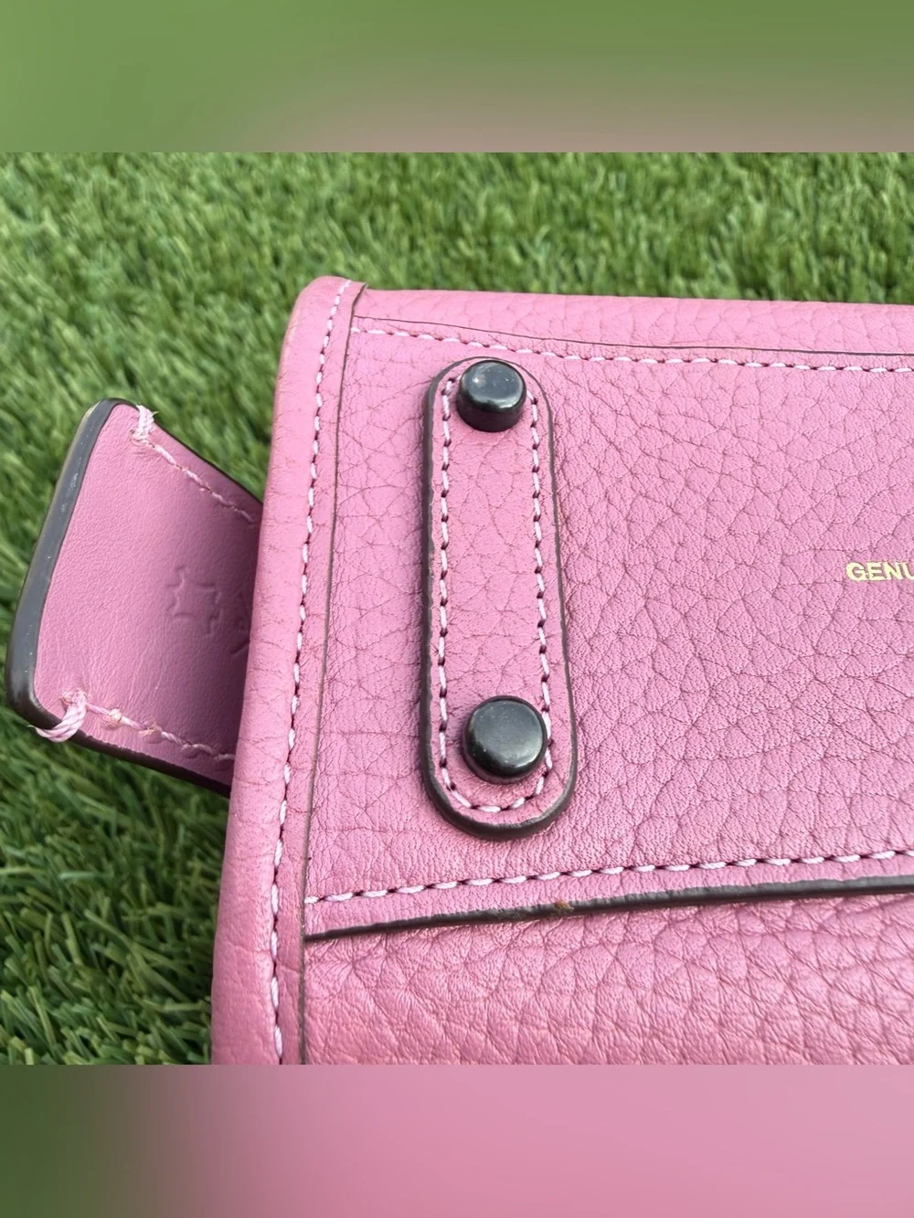 Coach Rogue 17| Glovetanned Pebbled Leather| Primrose w/ Gunmetal Hardware